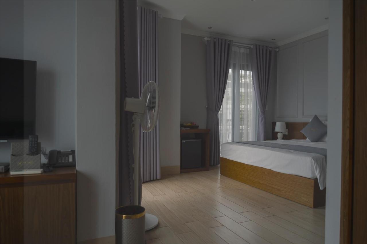 The Confetti Hotel Ha Long Buitenkant foto