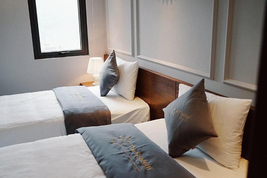 The Confetti Hotel Ha Long Buitenkant foto