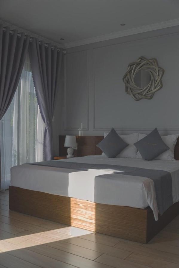 The Confetti Hotel Ha Long Buitenkant foto